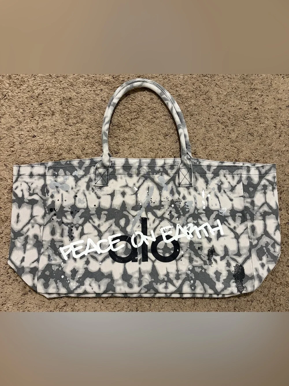 ALO Yoga Gray Tie-Dye 'Peace On Earth' Canvas Tote Bag